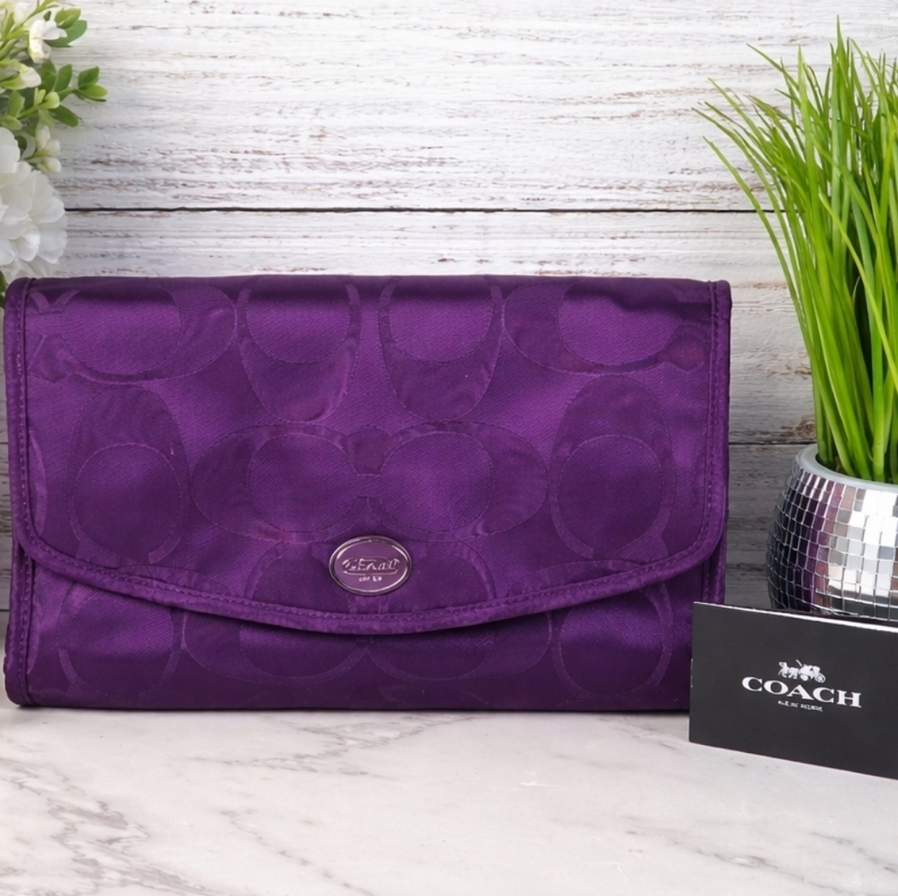 COACH VINTAGE HTF  RARE PURPLE SIGNATURE NYLON TRAVEL ORGANIZER COSMETIC BAG GUC